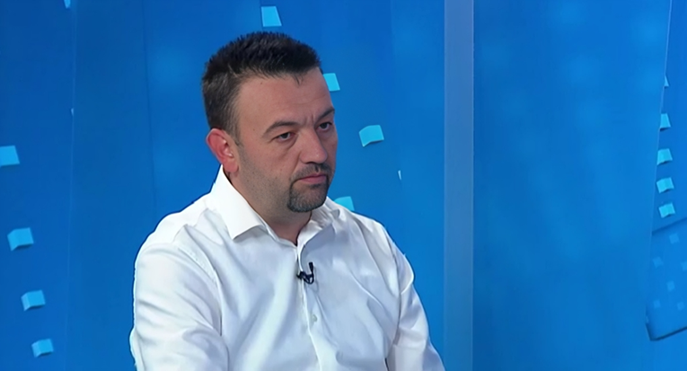 Suverenist: Vučemilović u većini sa strankom koja joj je politički iscipelarila brata