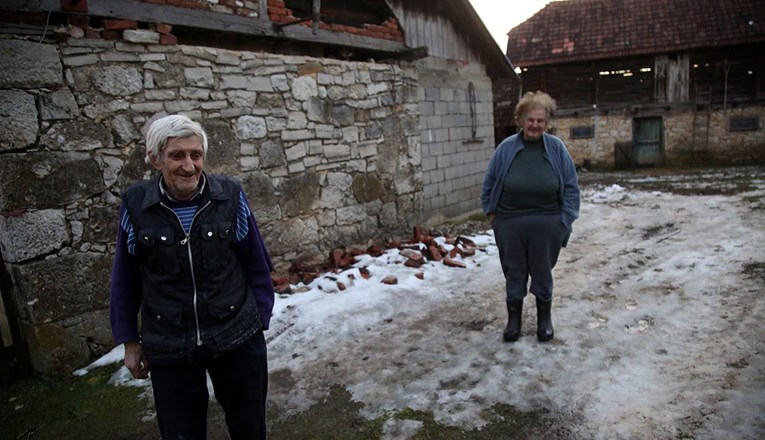 U Hrvatskoj Kostajnici tri obitelji na rubu klizišta: "Ne znam što će biti s ovim"