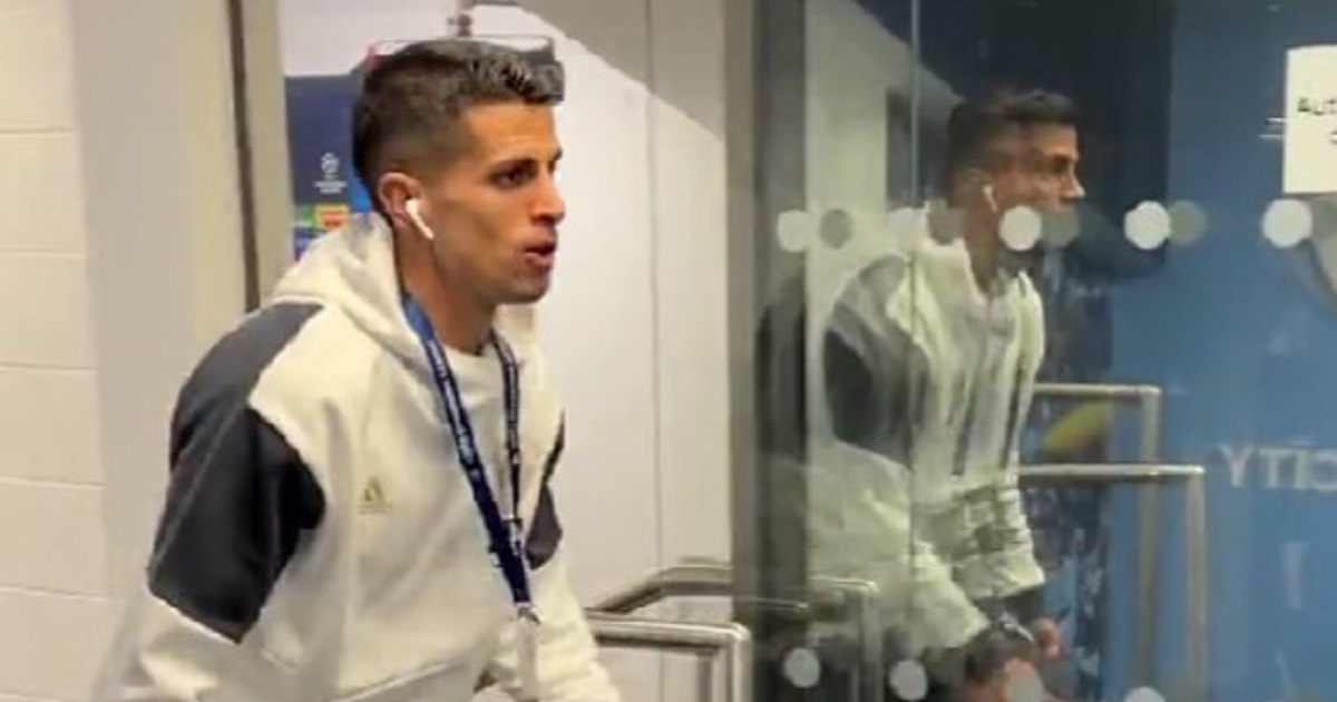 Pogledajte potez zbog kojeg se UEFA i svjetski mediji dive Cancelu