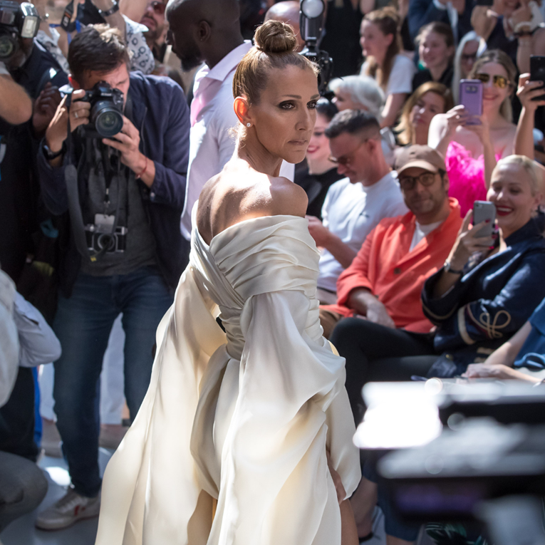 U areni u Baselu osvanula svlačionica "Top Secret", fanovi uvjereni da je to Céline