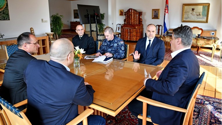 Milanović održao hitan sastanak s čelnicima vojske i SOA-om