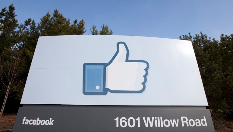 S Facebooka između listopada i prosinca uklonjeno preko milijardu lažnih profila