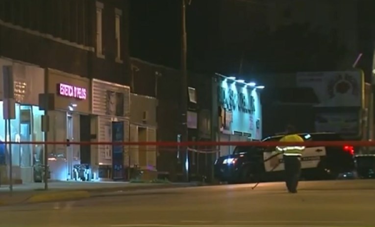 Četvero ubijeno u baru u SAD-u, pet ranjenih. Napadač u bijegu