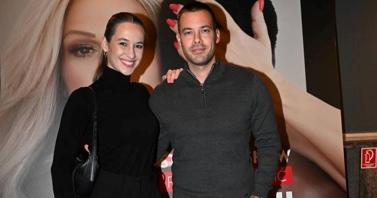 Zvijezde serije U dobru i zlu zajedno na premijeri predstave Petre Dugandžić