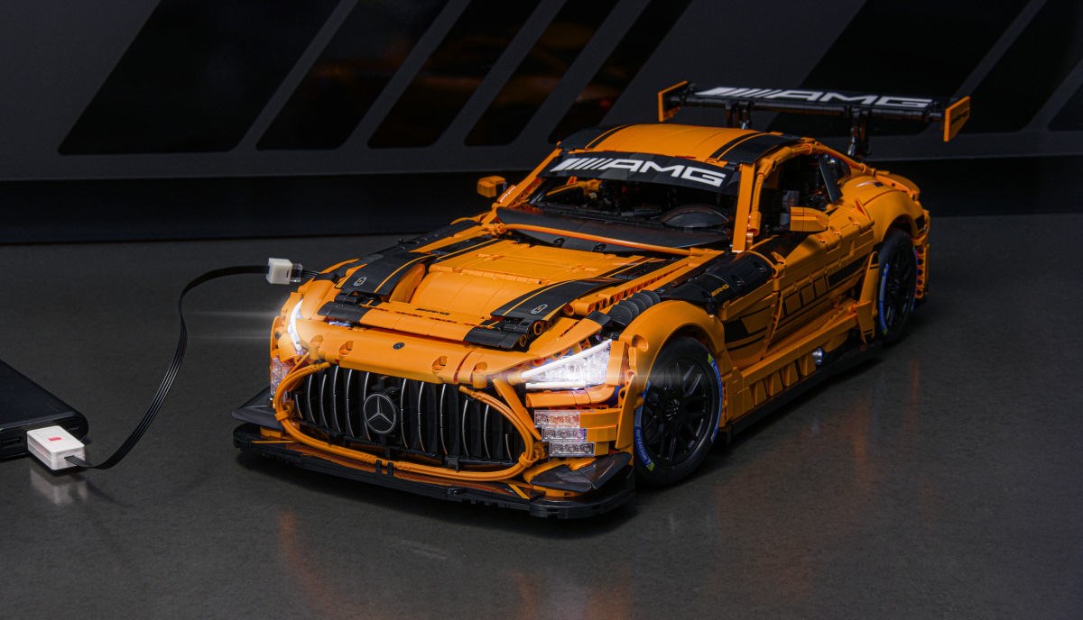 Ultimativni Mercedes koji možete kupiti. Samo ga trebate složiti od 5463 dijelova