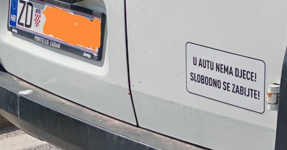 Zadarski vozač se narugao naljepnicama "Beba u autu", u komentarima nastala rasprava
