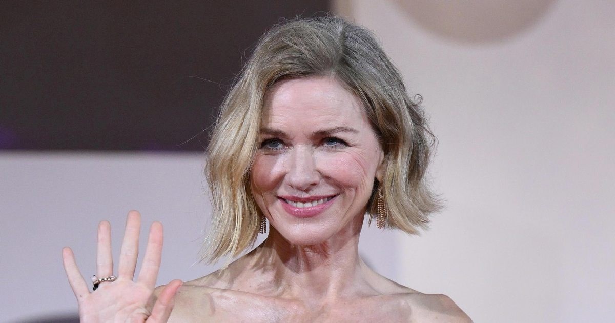 Naomi Watts (57) otkriva tajne njege za blistavu kožu i kosu u menopauzi