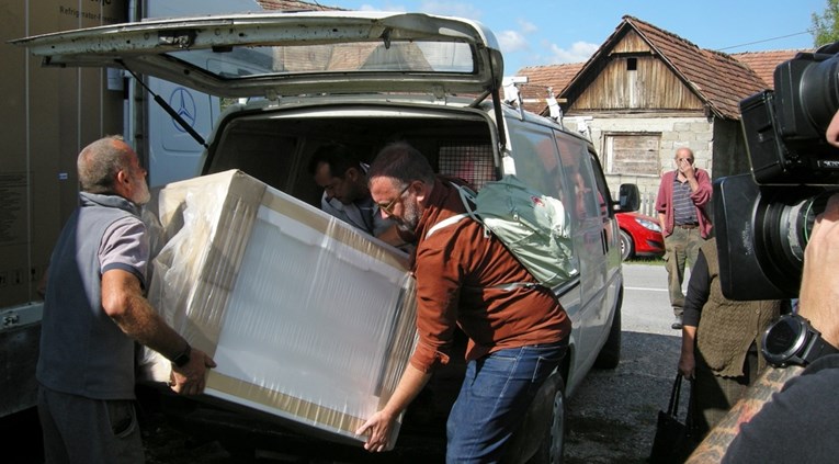 Stradalima u potresu na području Banije iz Srbije stigla donacija od 25 tisuća eura