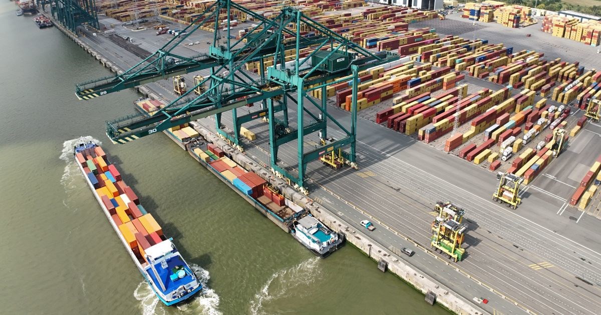 UN: Zbog globalnih kriza brodovi dulje putuju i kasne, a troškovi su sve veći