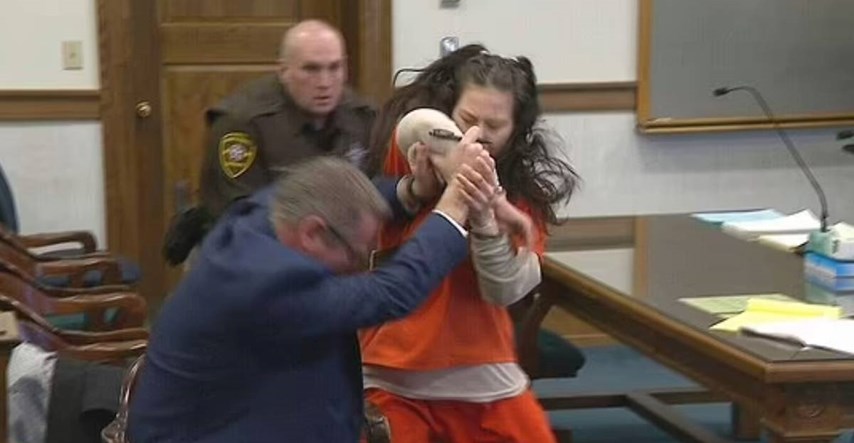 Žena iz SAD-a koja je ljubavniku odrezala glavu i penis napala odvjetnika na sudu