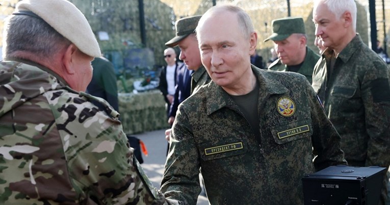 Šef MI6-a: Putin je zagrizao više nego što može prožvakati