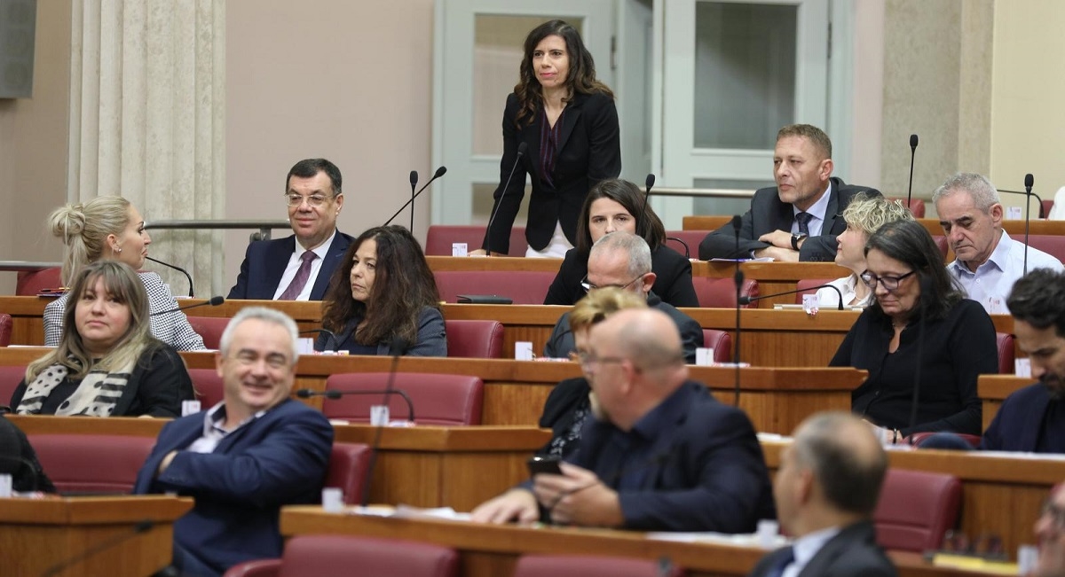 Osmero zastupnika se tijekom jeseni nijednom nije javilo za riječ u saboru