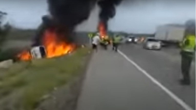 Zapalio se kamion s naftom u Kolumbiji, sedam ljudi izgorjelo, 40 ranjeno