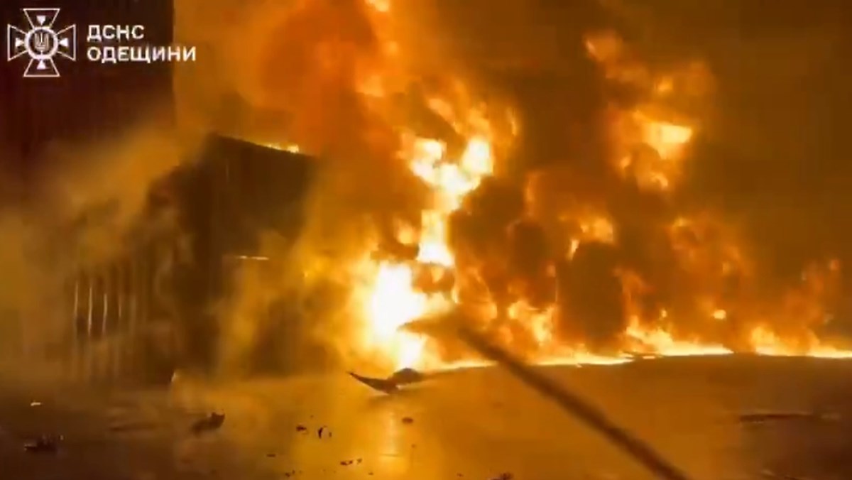 VIDEO Rusi napali Odesu, ovako je tijekom noći izgledao grad