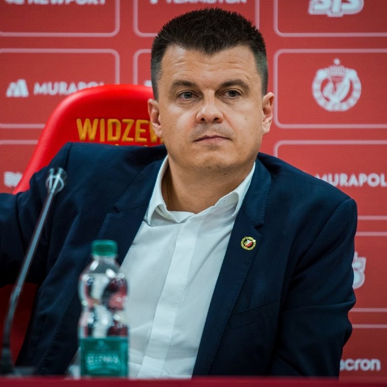 Nikoličius dobio otkaz