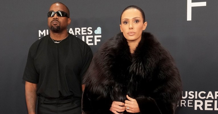 Kanye West oglasio se o izbacivanju s Grammyja, prozvao poznatog voditelja