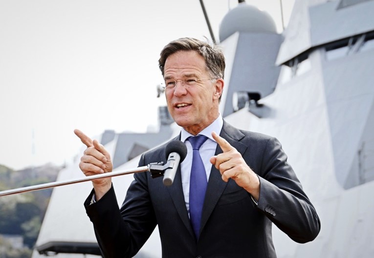 Šef NATO-a: Jačanje kineske vojske je zapanjujuće