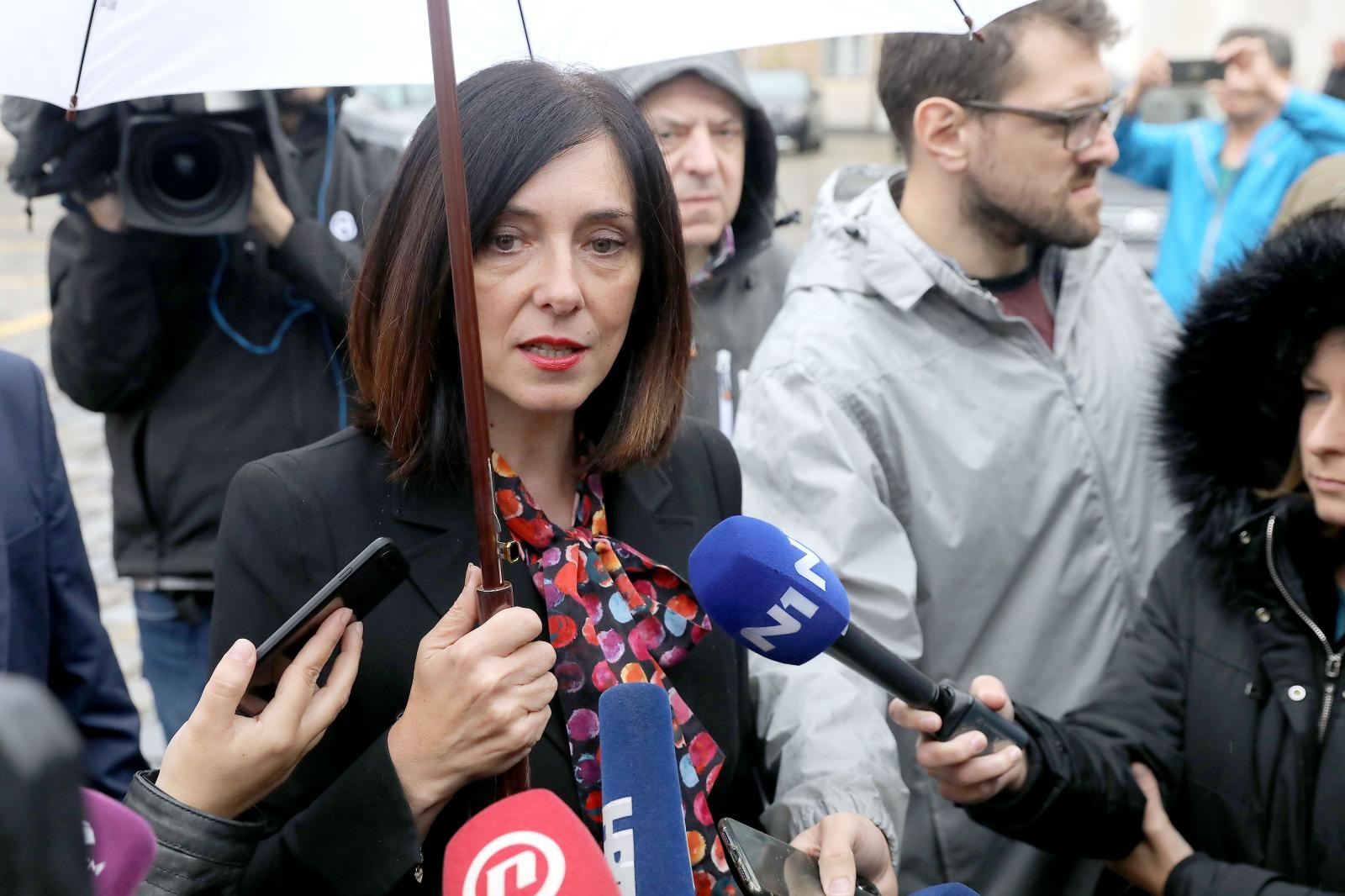 Divjak se sastala s Plenkovićem: "Na njemu je odluka"