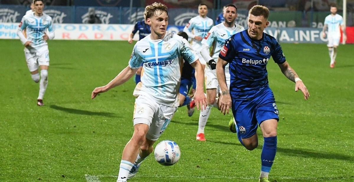 UEFA ima 55 članica. Samo Hrvatska i BiH finale kupa igraju na dvije utakmice