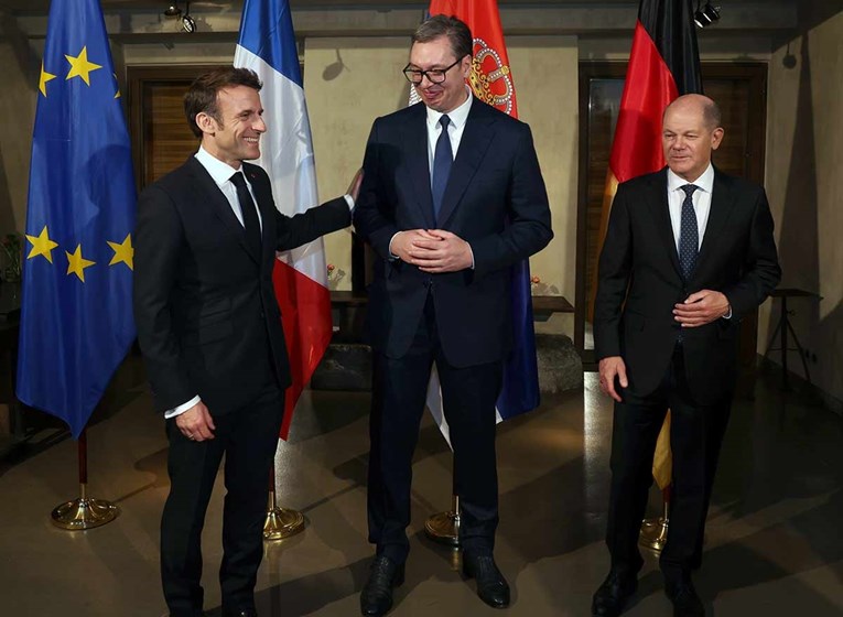 Čelnici Francuske, Njemačke i Italije pozivaju Srbiju da neslužbeno prizna Kosovo