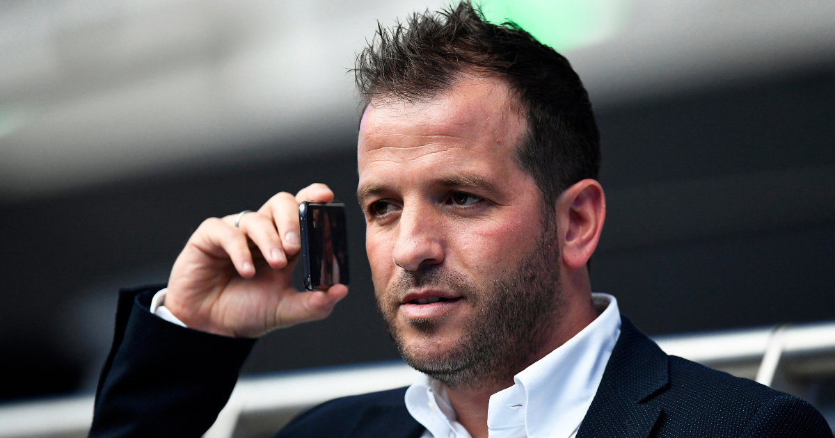 Van der Vaart se ispričao zbog komentara o Japancima. "Svi izgledaju prilično slično"