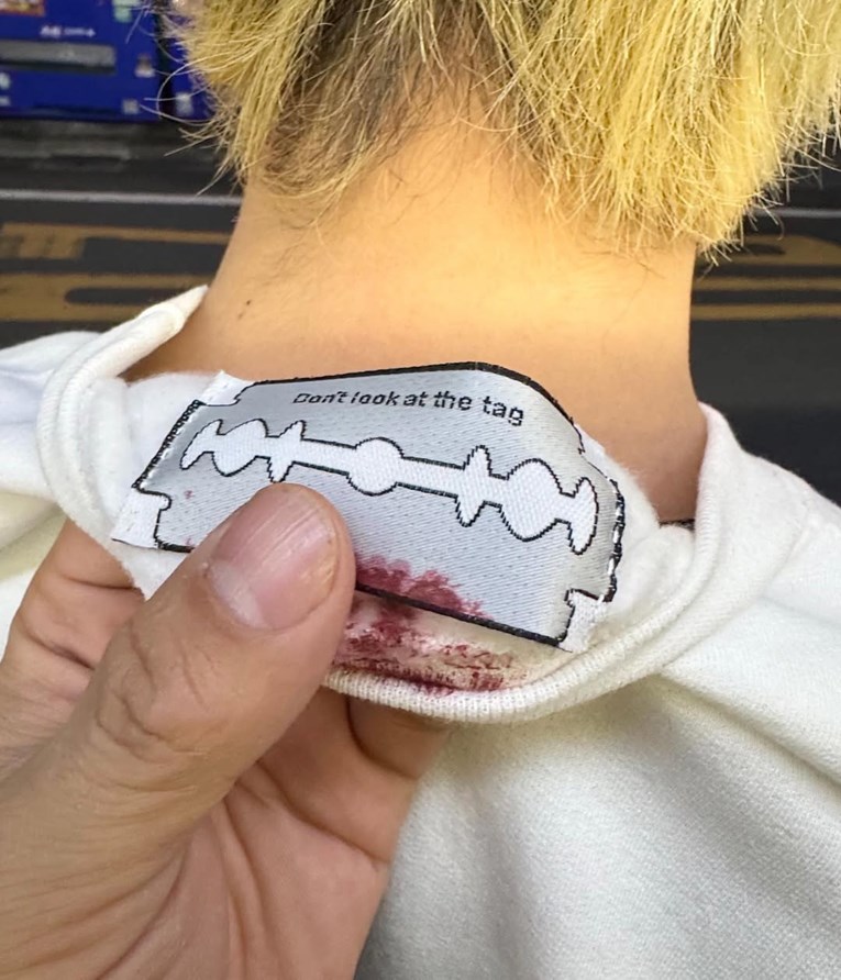 Japanski umjetnik šokirao internet etiketom u obliku britvice, ljudi: "Odvratno"