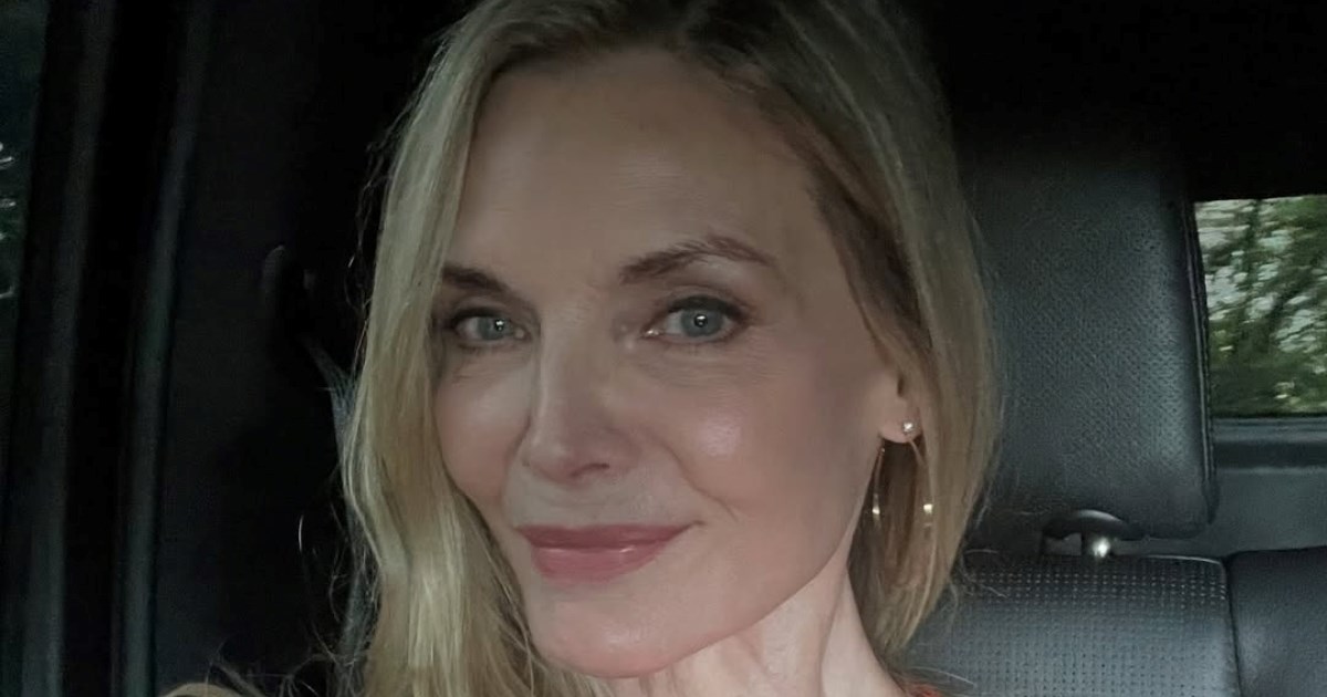 Michelle Pfeiffer ima 67 i izgleda nevjerojatno. Evo što koristi za njegu
