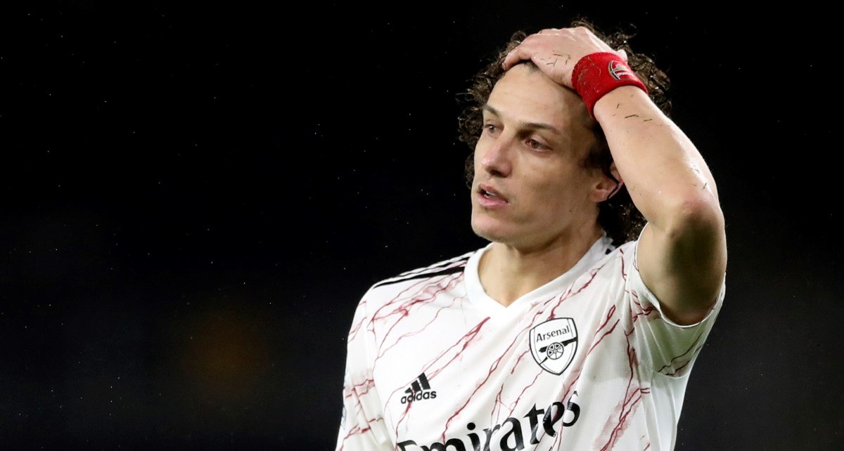 Arsenal s devet igrača izgubio od Wolvesa, David Luiz uništio vlastitu momčad