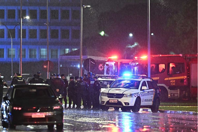 Muškarac htio ući na brazilski Vrhovni sud. Aktivirao eksploziv kad nije uspio