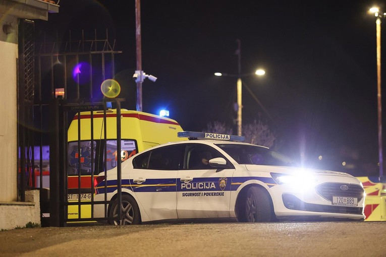 Mladić (19) drogiran bježao od policije, sletio s ceste i dobio kaznu od 3840 eura