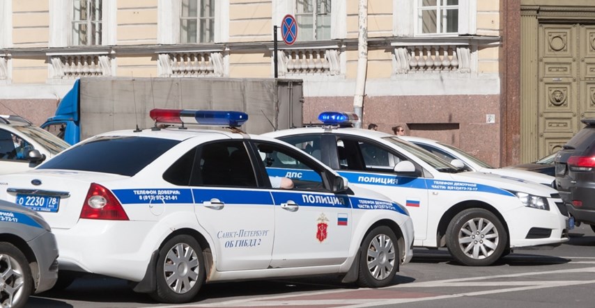 Uhićen muškarac koji je bacio Molotovljeve koktele na vojni komesarijat u Rusiji