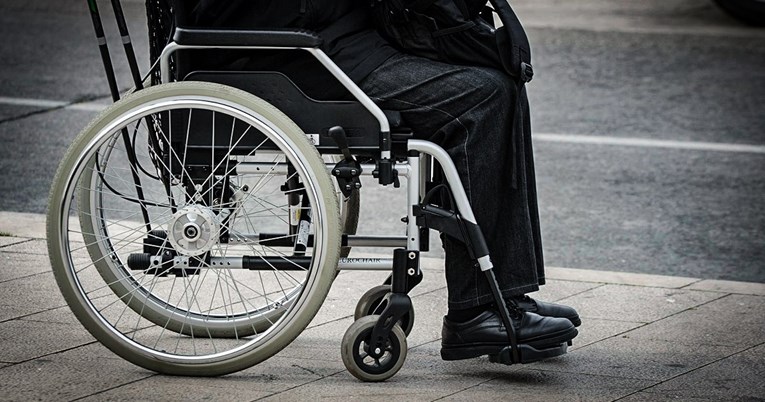 Grad Zagreb privremeno obustavio pomoć osobama s invaliditetom. "Lišeni su empatije"