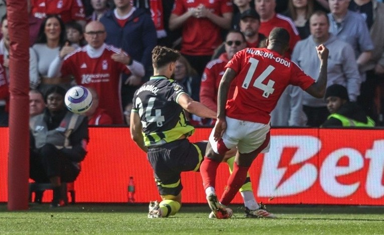 Englezi o Gvardiolu: Suparnici Cityja su igrali na njega i tako zabili za pobjedu