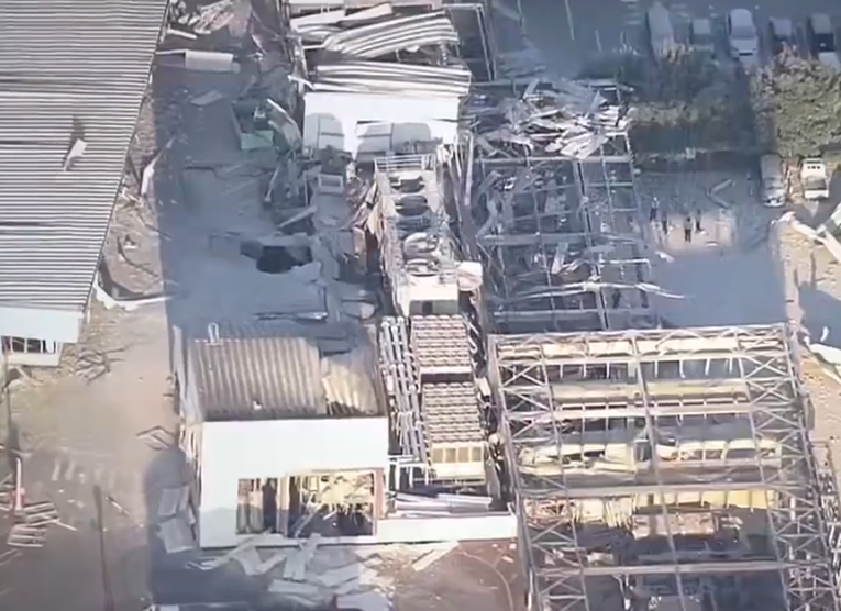 Potres razorio jug Japana. Eksplozija u šoping-centru, ljudi zarobljeni