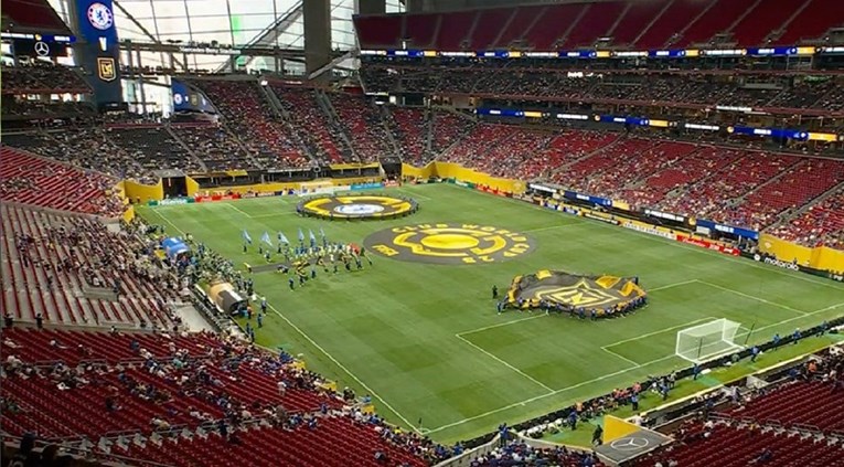 FOTO Ovo su tribine na utakmici Chelsea - Los Angeles na klupskom SP-u