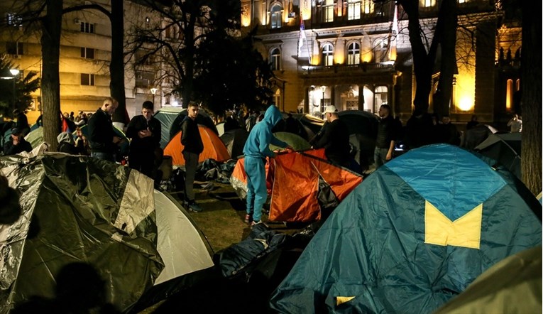 Vučićeva "studentica": Doveli su nas u park, rekli su nam da ćemo biti samo jedan dan