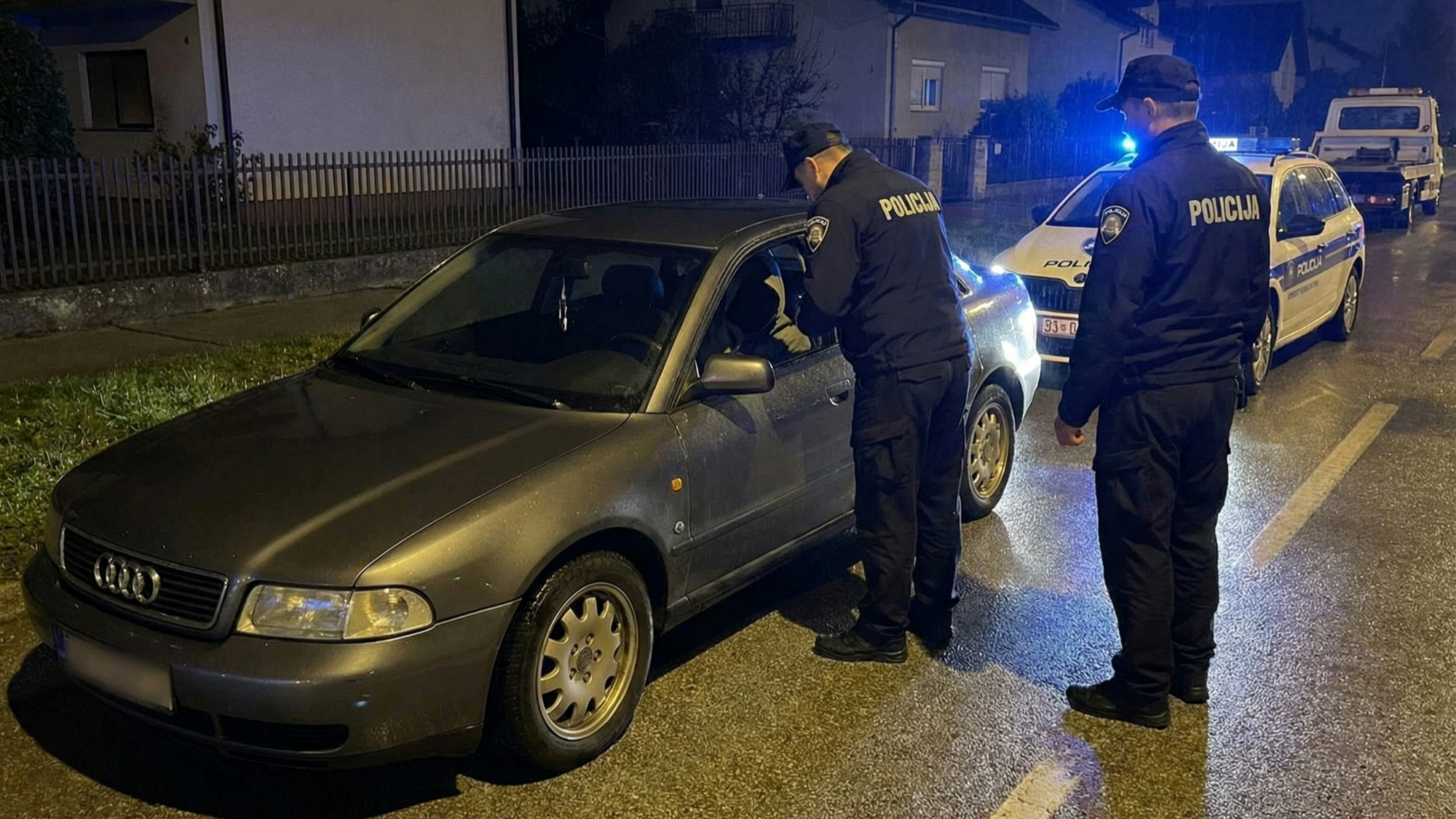 Ima 33 godine, više vozi pijan nego trijezan. Sud ga strpao u zatvor, uzeo mu auto