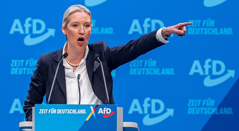 Weidel kandidatkinja AfD-a za kancelara. Prosvjednici su joj nacisti obojeni u crveno