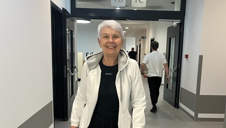 Jadranka Kosor se javila iz bolnice, ekipa na Twitteru šalje podršku