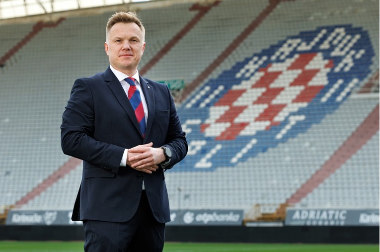 Sportski direktor Hajduka kupio Dalissonov dres s tipfelerom. Evo koliko je platio