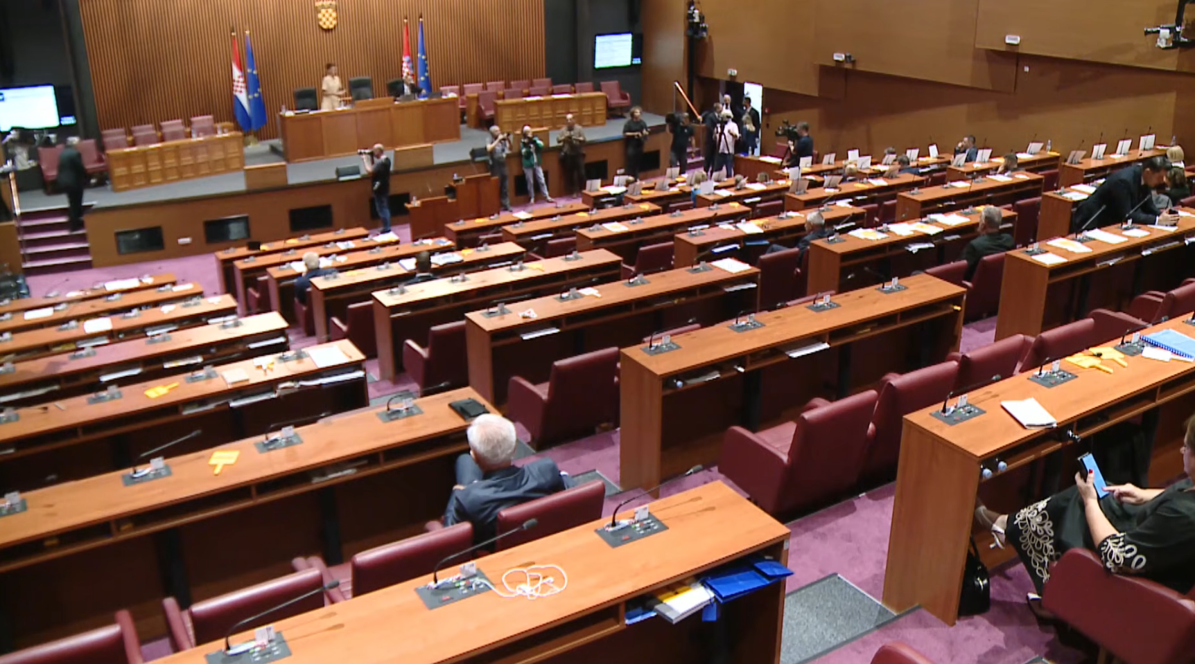 Nastavlja se sjednica o Gospiću