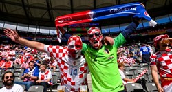 FOTO Hrvatski navijači okupljaju se na stadionu uoči utakmice, pogledajte atmosferu
