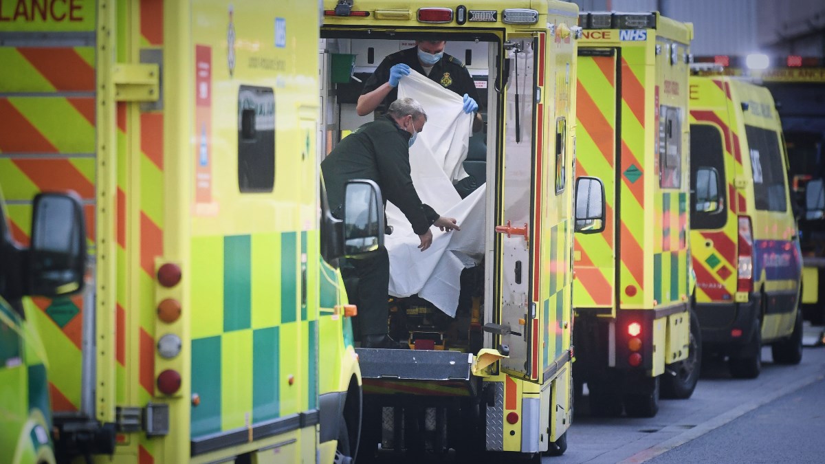 U Britaniji preko 60.000 novozaraženih u jednom danu, najviše od početka pandemije