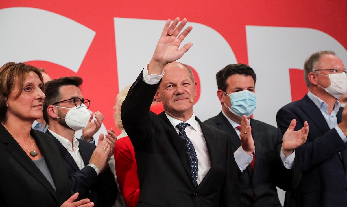 Socijaldemokrati tijesno pobijedili, Merkelina stranka zaostaje