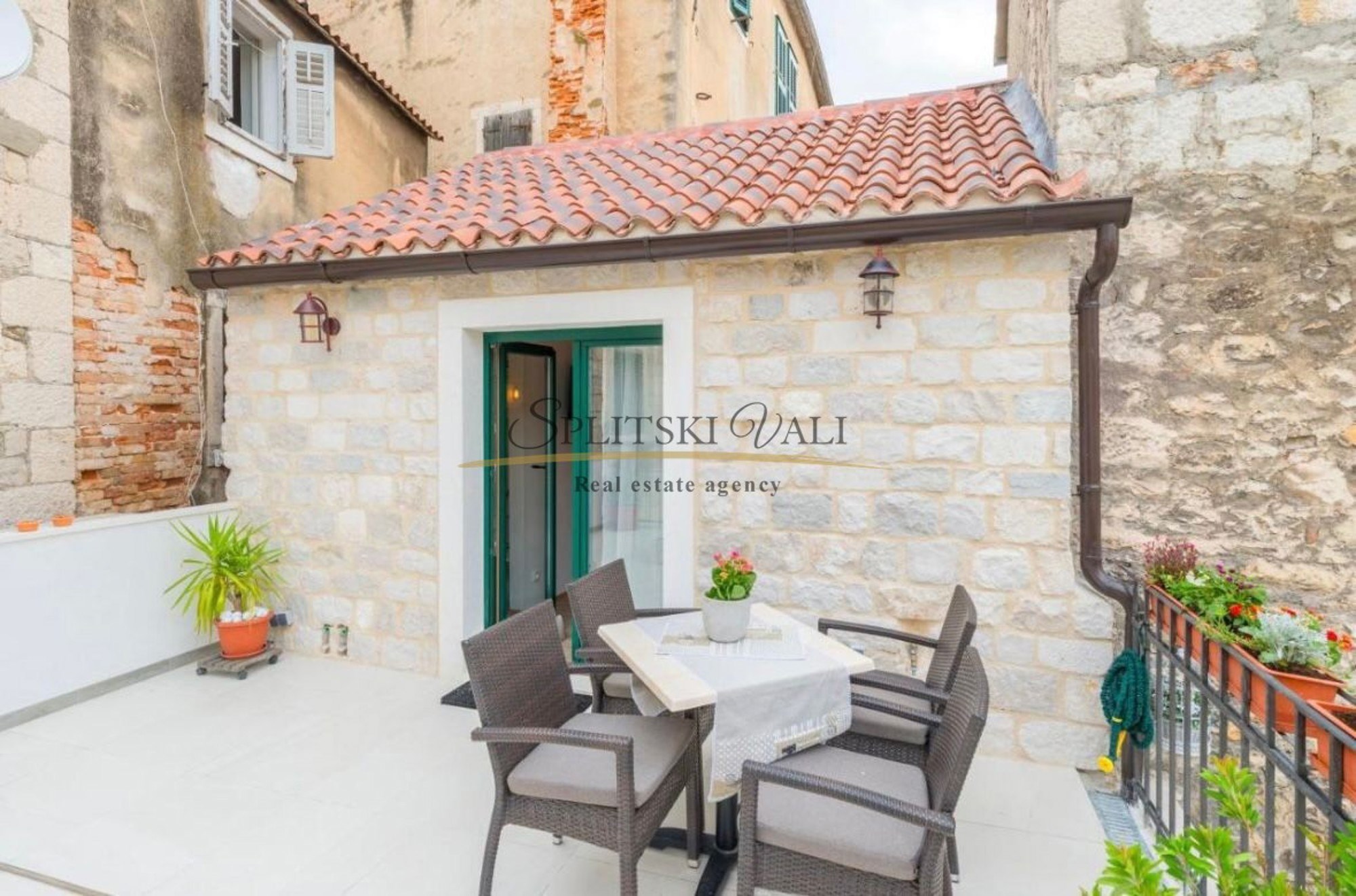 Prodaje se kuća iz 13. stoljeća u Dioklecijanovoj palači. Cijena? Skoro 2 mil. eura