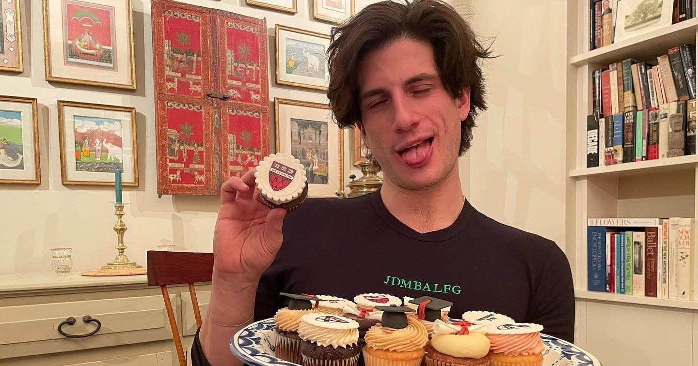 JFK-ov unuk na društvenim mrežama izvrijeđao sve pa nestao. Krenule teorije zavjere