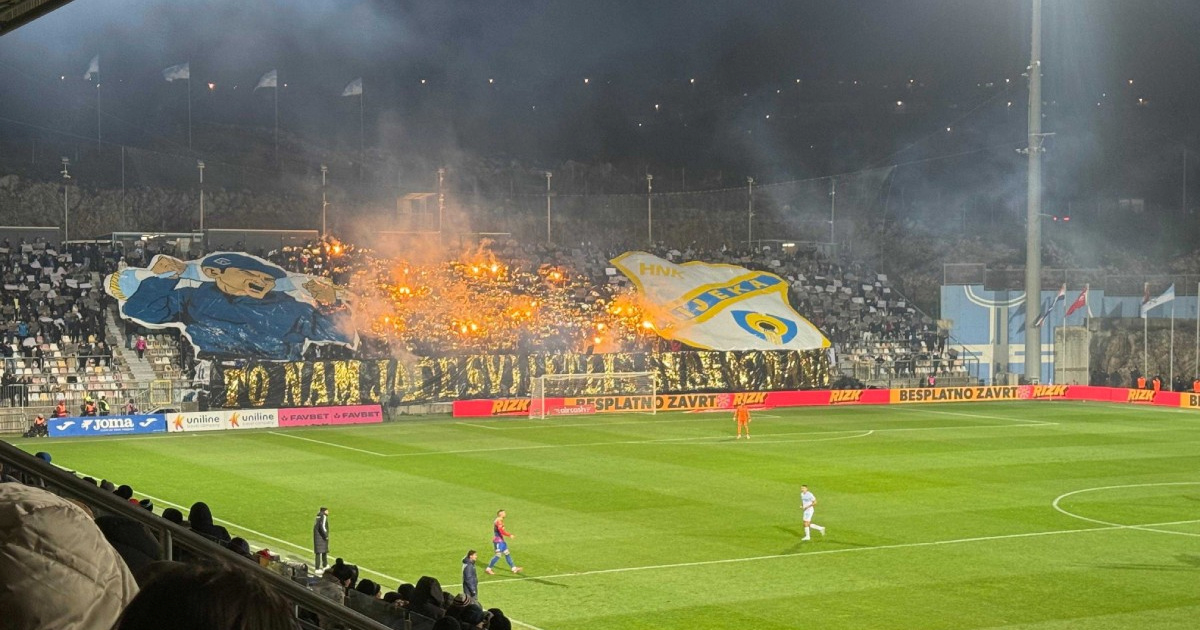 Pogledajte koreografiju Armade. "HNS", "mediji", "zabrane", "represija"