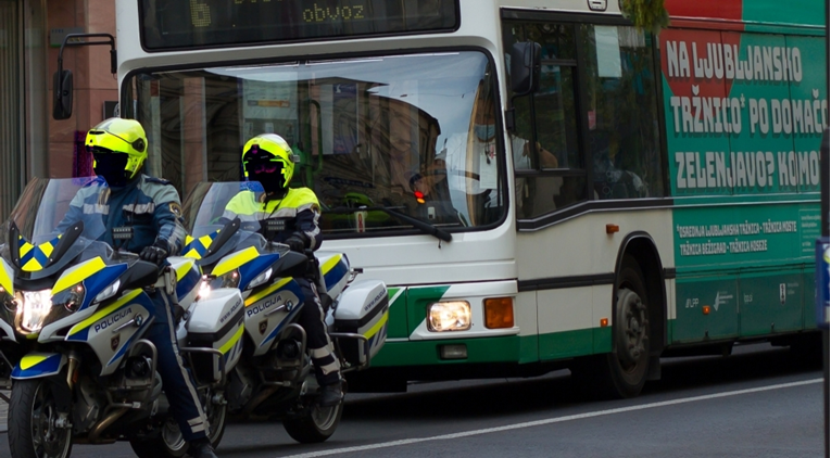 Žena u Ljubljani izbodena u gradskom autobusu
