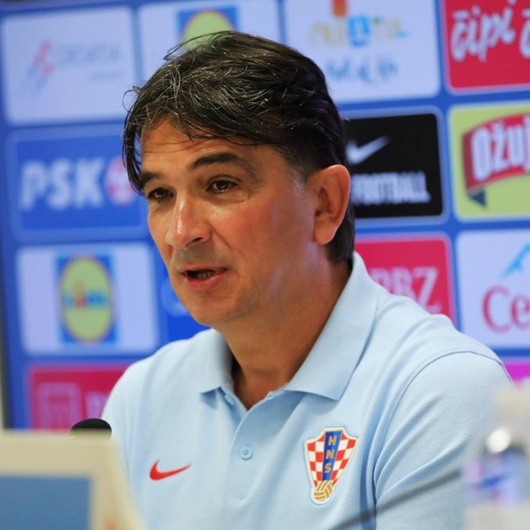 Dalić: Hvala navijačima Crne Gore na transparentu