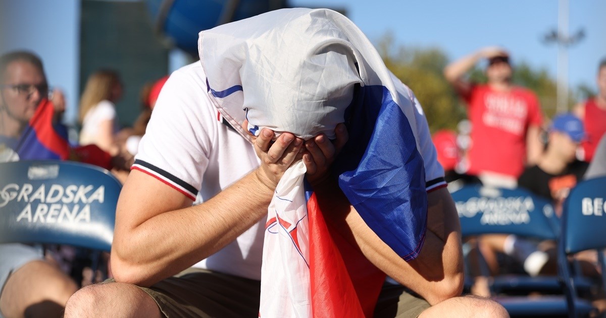 Bivši srpski reprezentativac: Vučić je poslao kriminalce da zastraše naše navijače